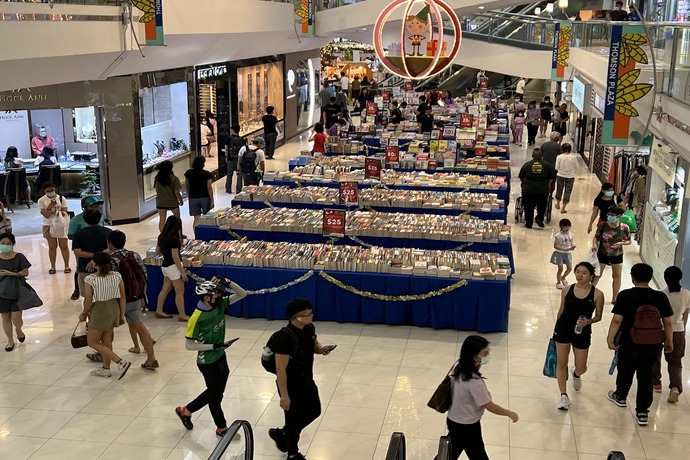 <p style="text-align: center;">Swing By @ Thomson Plaza serves as a convenience centre for Upper Thomson residential area and is close to full occupancy.</p>
